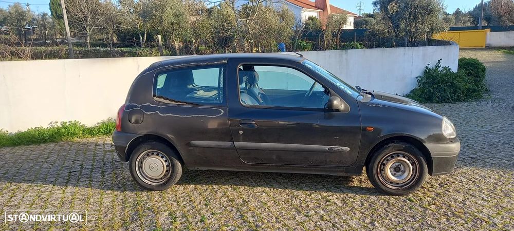Renault Clio ver-1-9-d-rn - 10