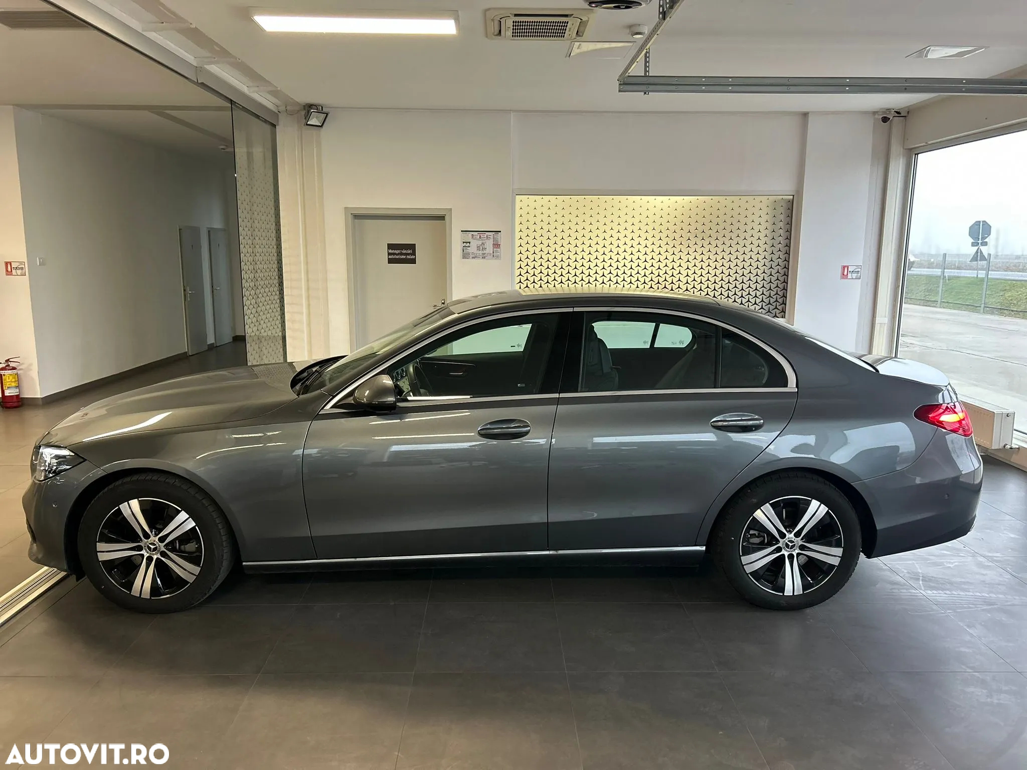 Mercedes-Benz C 220 d 9G-TRONIC Avantgarde Advanced - 4