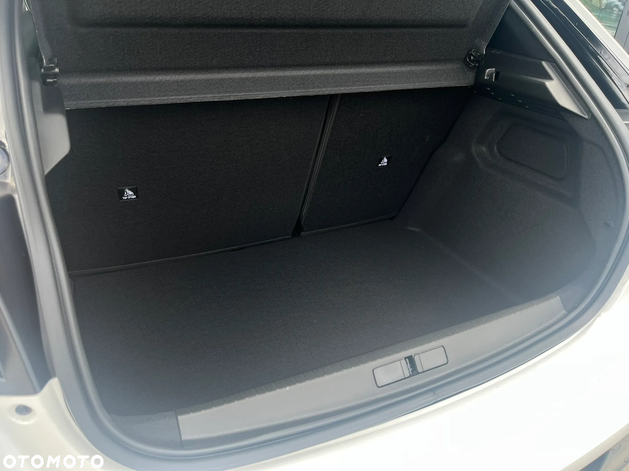 Peugeot 208 1.2 mHEV GT - 14