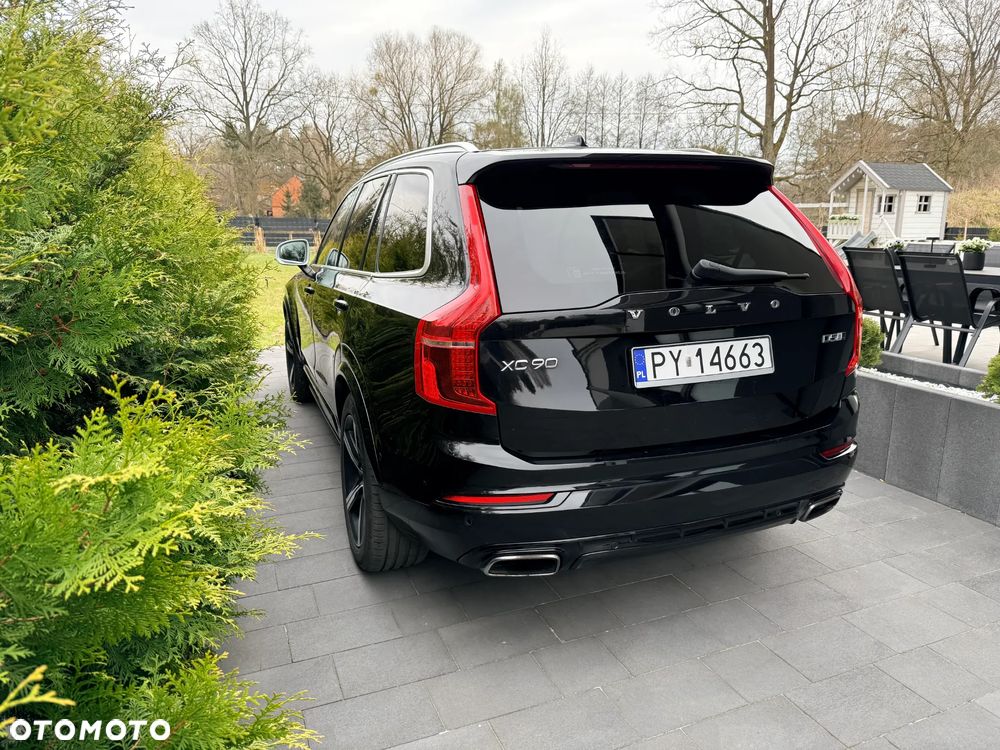 Volvo XC 90 D5 AWD R-Design 7os - 15