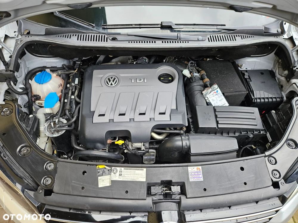 Volkswagen Touran 2.0 TDI DPF DSG Highline - 13