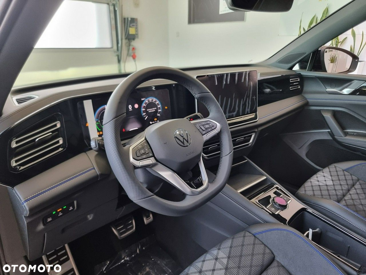 Volkswagen Tiguan 1.5 eHybrid PHEV R-Line Plus DSG - 10