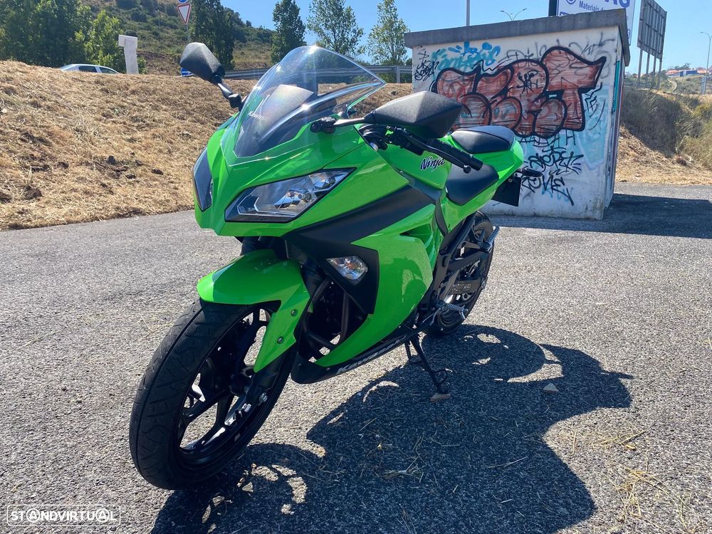 Kawasaki Ninja Ninja 300 - 2
