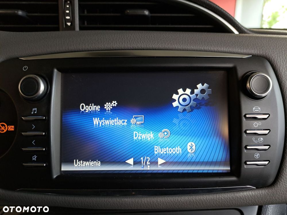 Toyota Yaris - 25