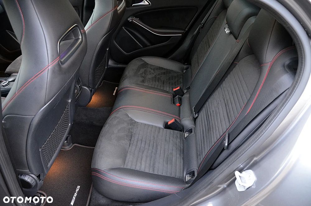 Mercedes-Benz GLA 180 (CDI) d AMG Line - 27