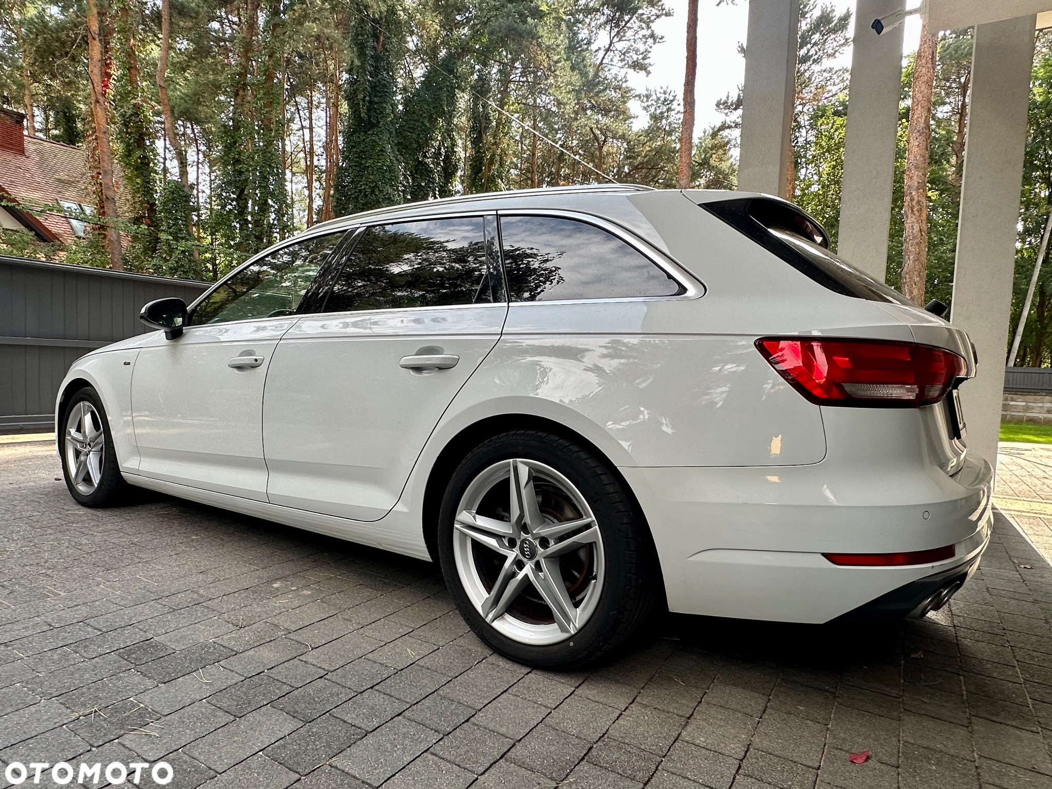 Audi A4 40 TDI quattro S tronic S line - 8