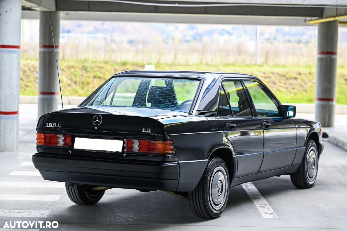 Mercedes-Benz 190 - 5