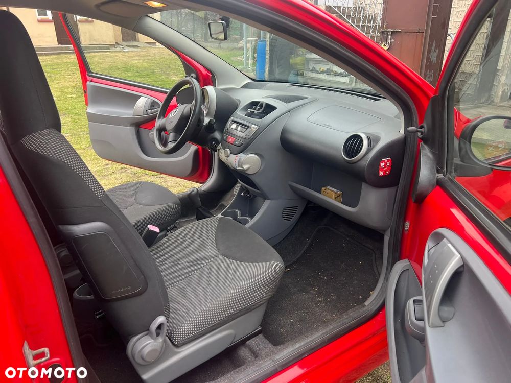 Toyota Aygo Standard - 5