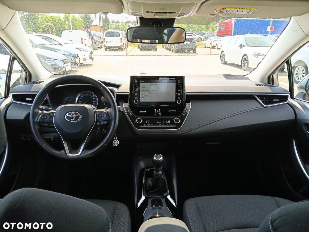 Toyota Corolla - 12