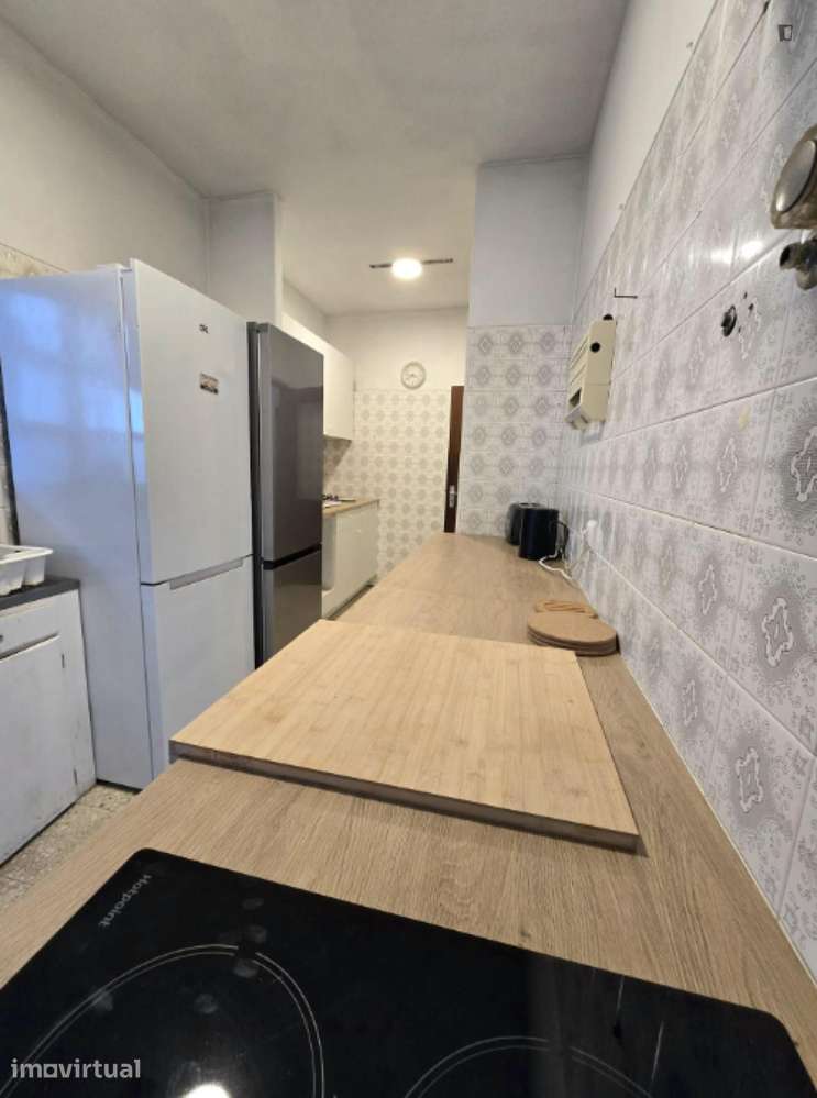 Quarto - localizado em Guimaraes - Grande imagem: 5/14