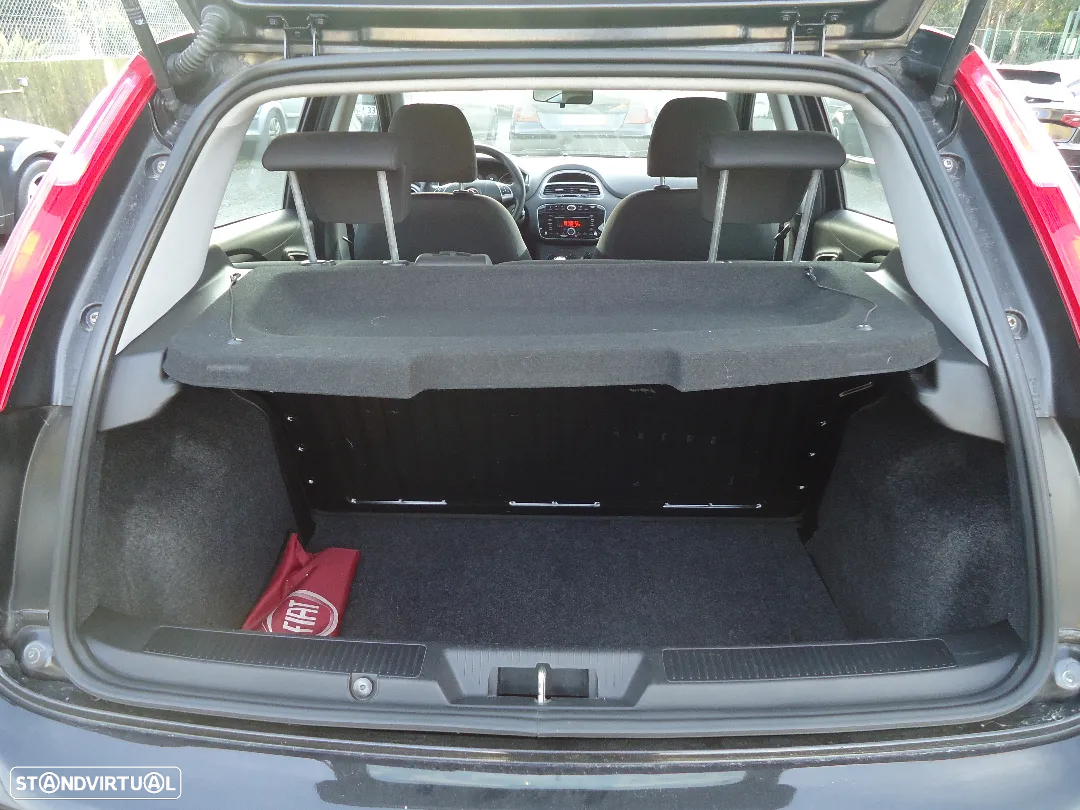 Fiat Punto 1.3 M-Jet Lounge S&S - 9