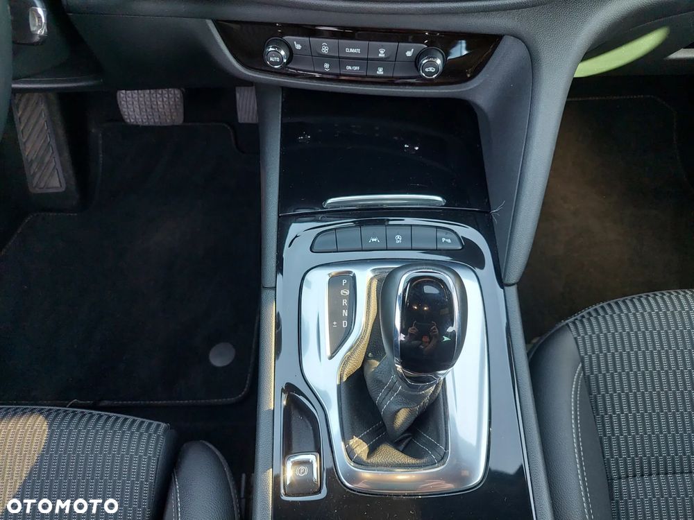 Opel Insignia - 23