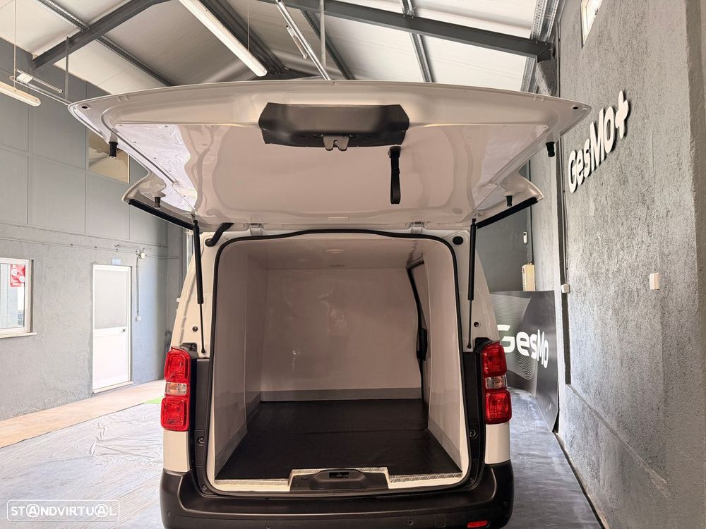 Opel Vivaro Outro - 27