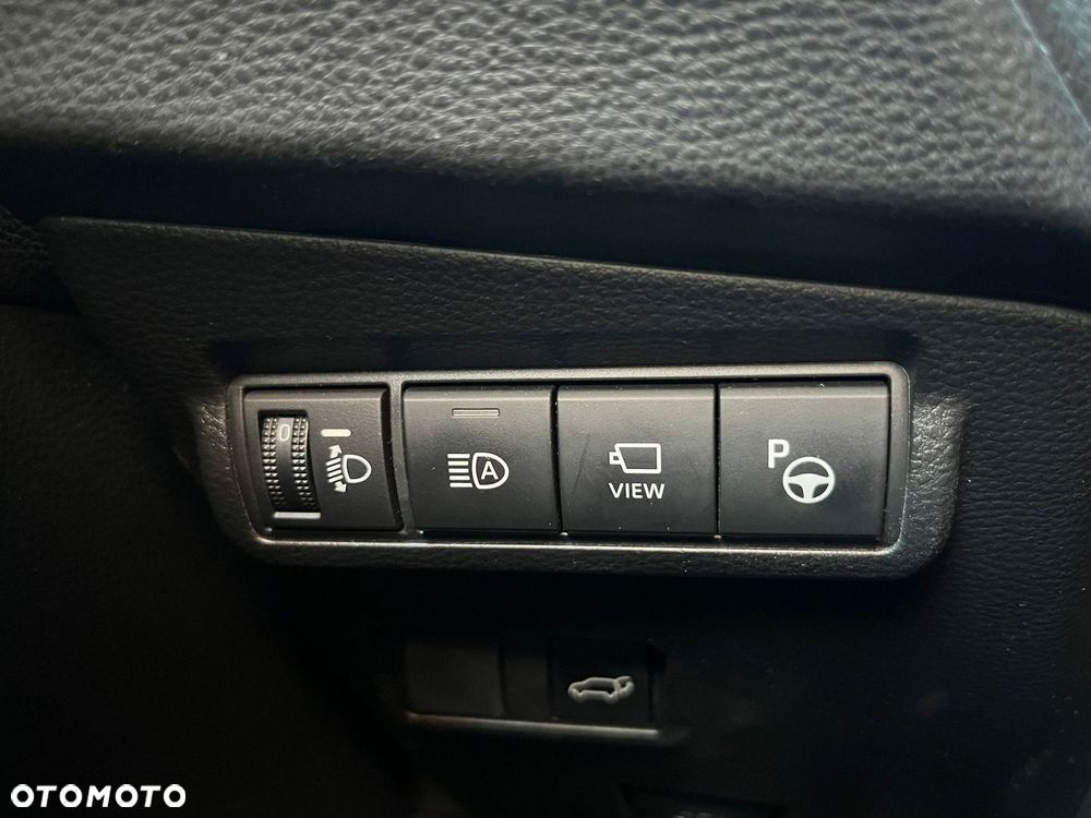 Toyota Corolla Cross 2.0 Hybrid Executive - 30