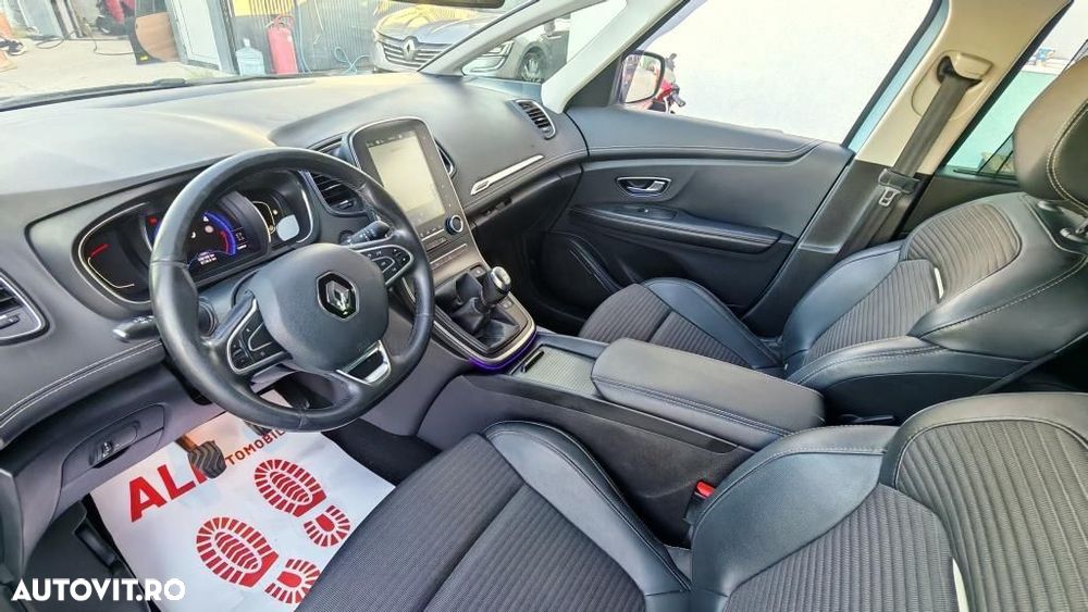 Renault Grand Scenic - 4