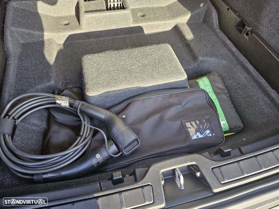 Volvo XC 40 1.5 T4 PHEV Core - 13