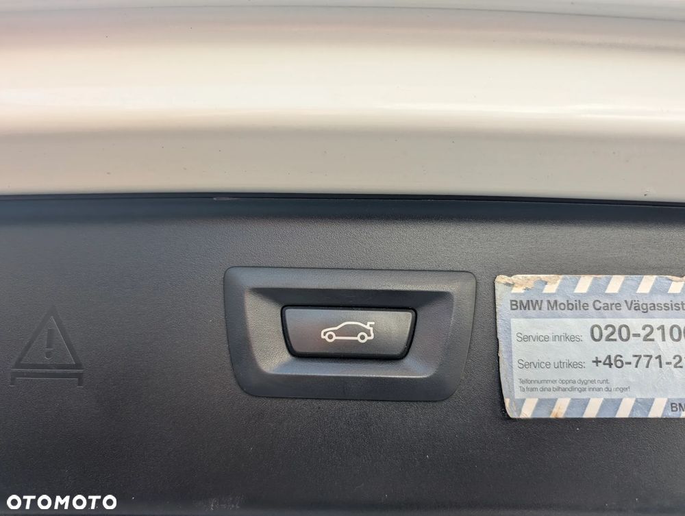 BMW Seria 5 520d xDrive - 13