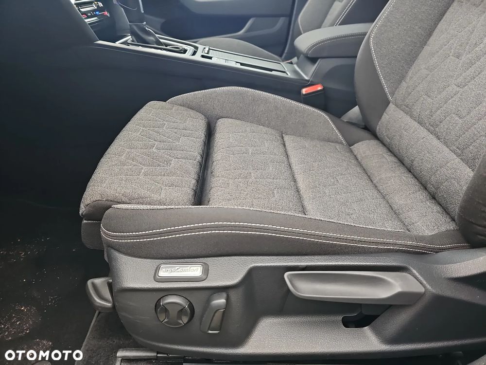 Volkswagen Passat 1.5 TSI ACT mHEV Style DSG - 14
