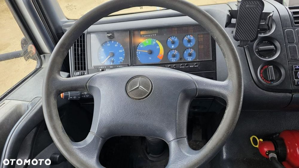 Mercedes-Benz atego - 9