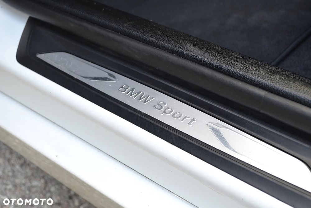 BMW Seria 1 120d xDrive Sport Line - 34