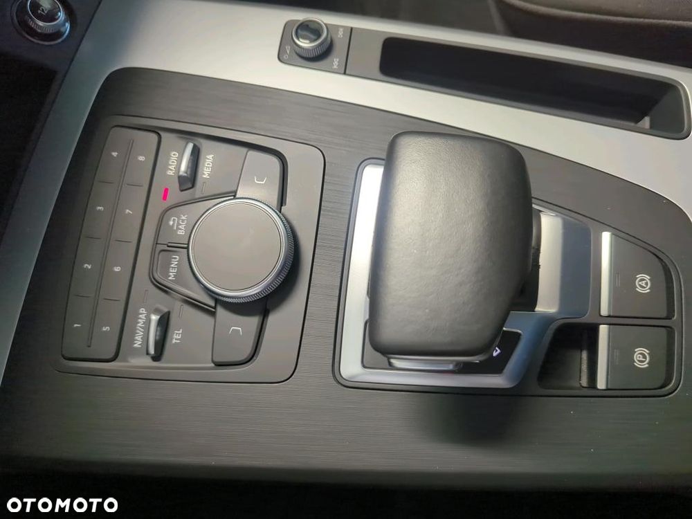 Audi Q5 35 TDI mHEV S Line S tronic - 13