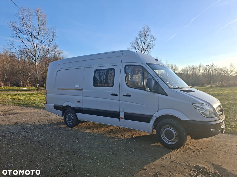 Mercedes-Benz Sprinter - 2