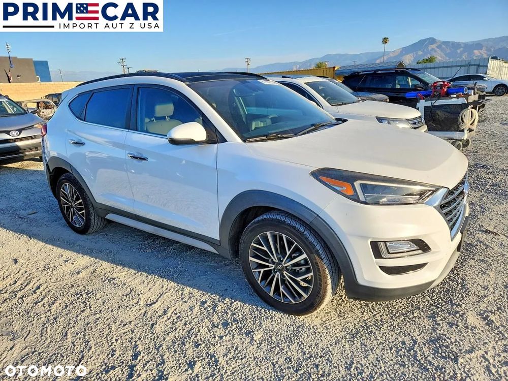 Hyundai Tucson - 2