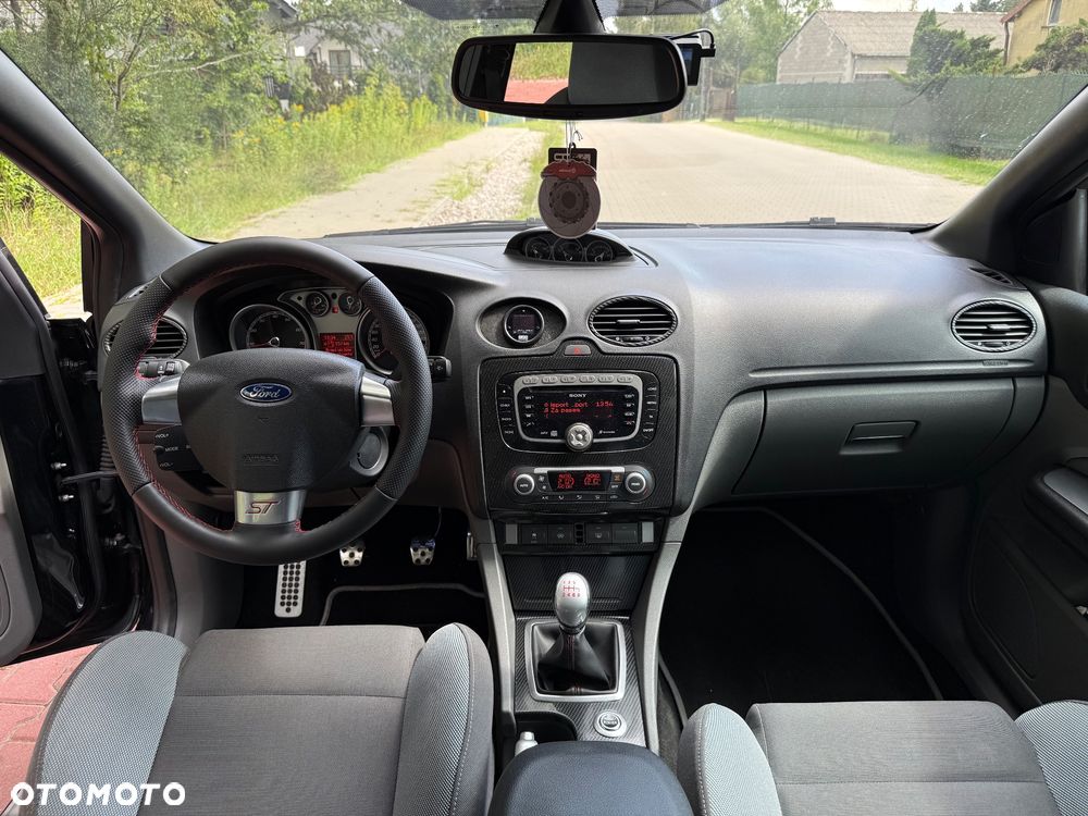 Ford Focus ST - 9