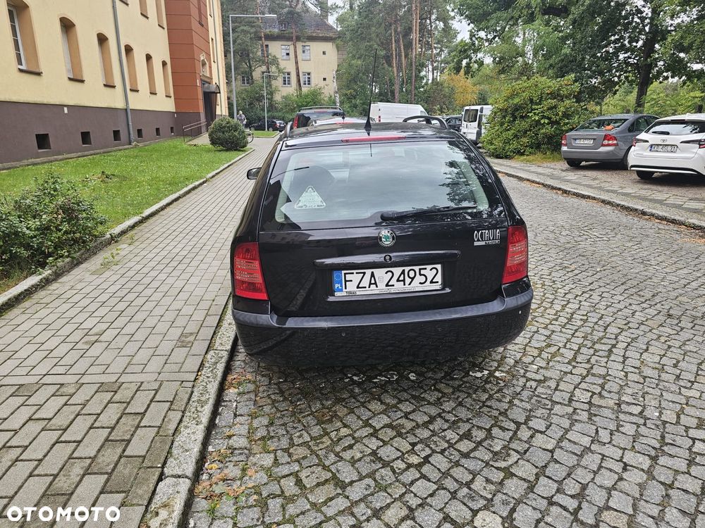 Skoda Octavia 1.6 Tour Classic - 4