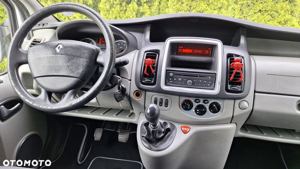 Renault Trafic Passenger Pack Clim - 32