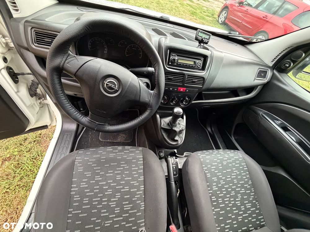 Opel Combo - 25