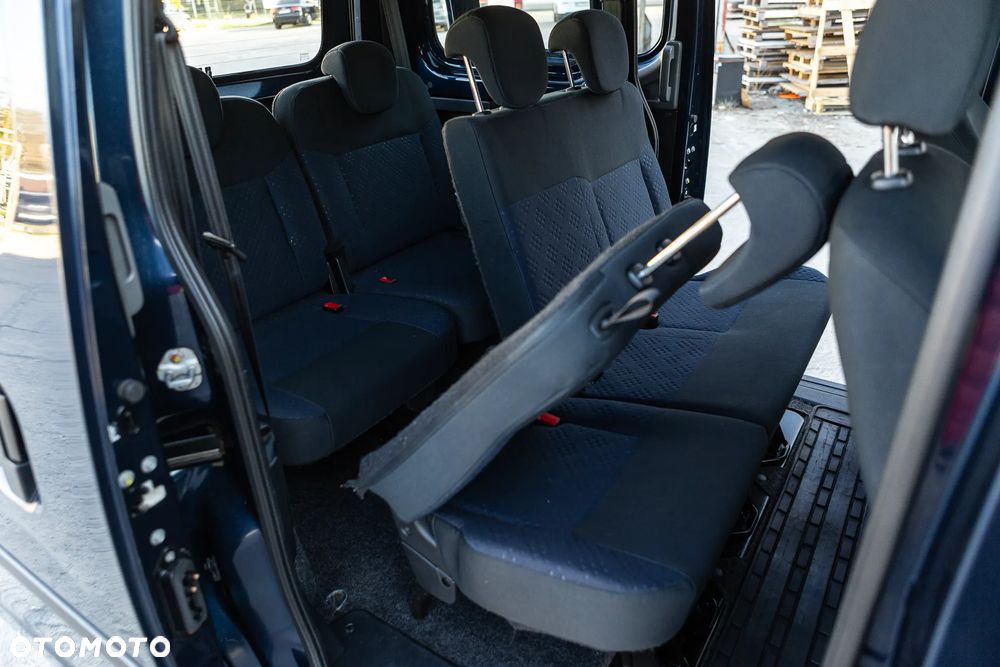 Nissan NV200 - 34