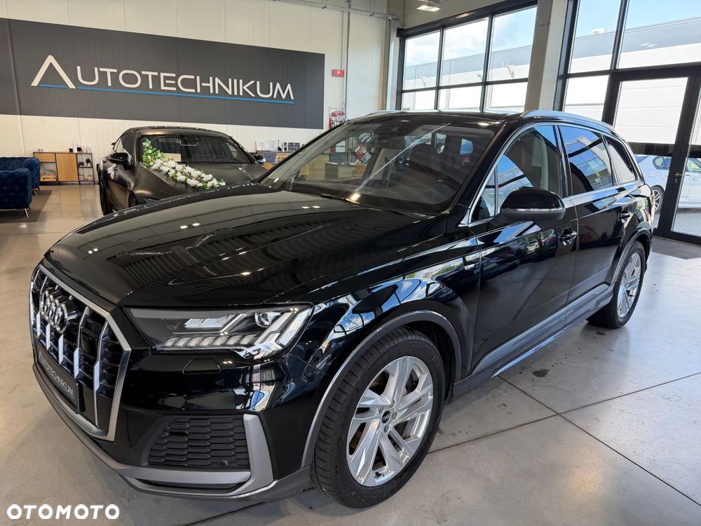 Audi Q7 - 1