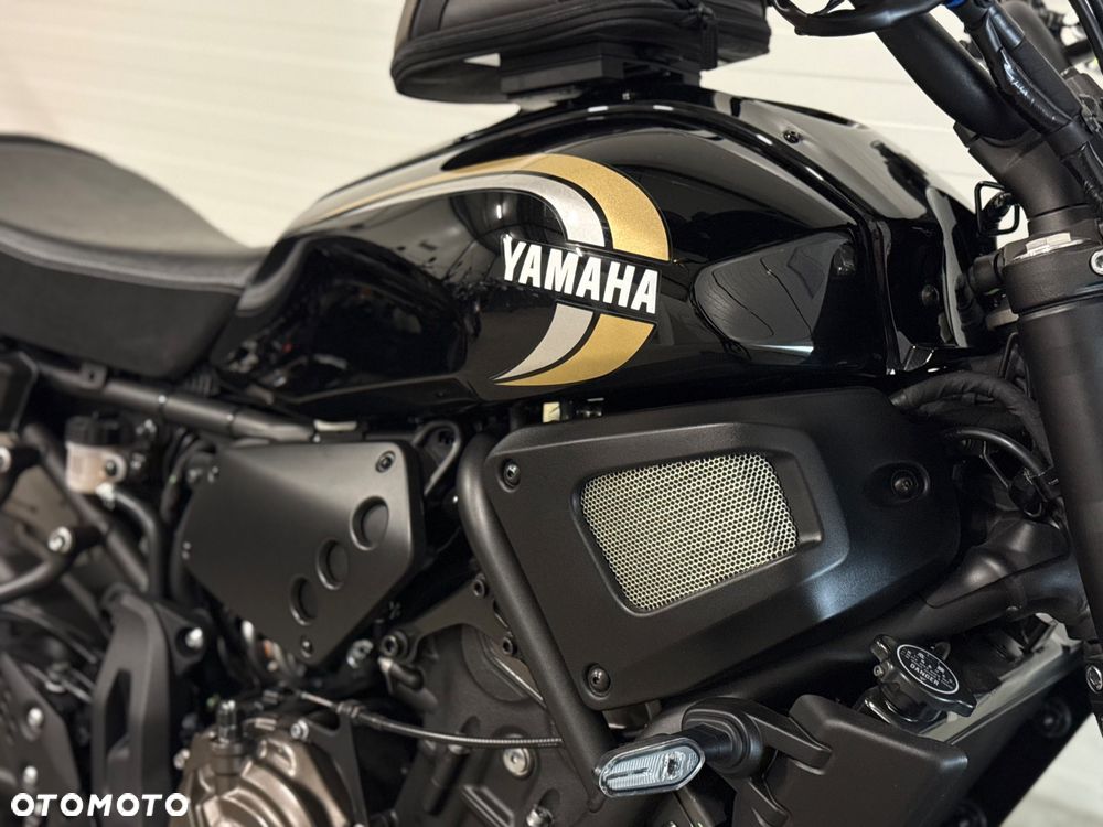 Yamaha XSR - 17