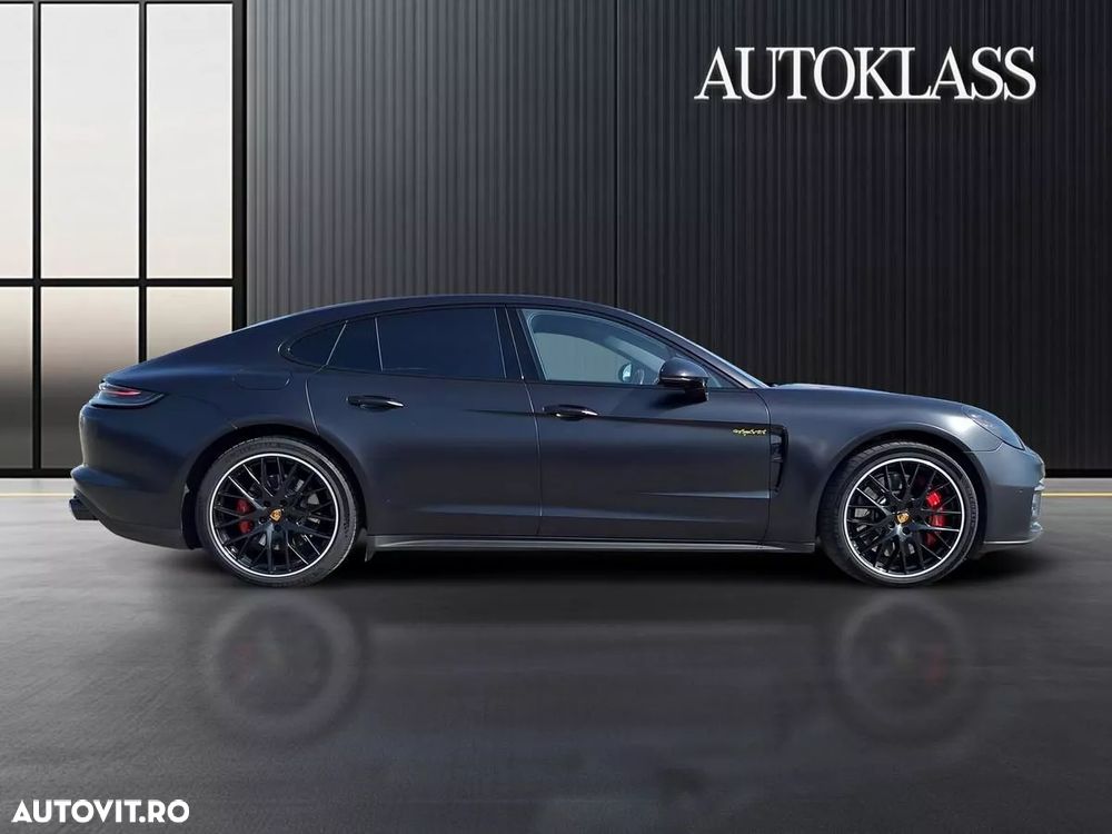 Porsche Panamera - 5