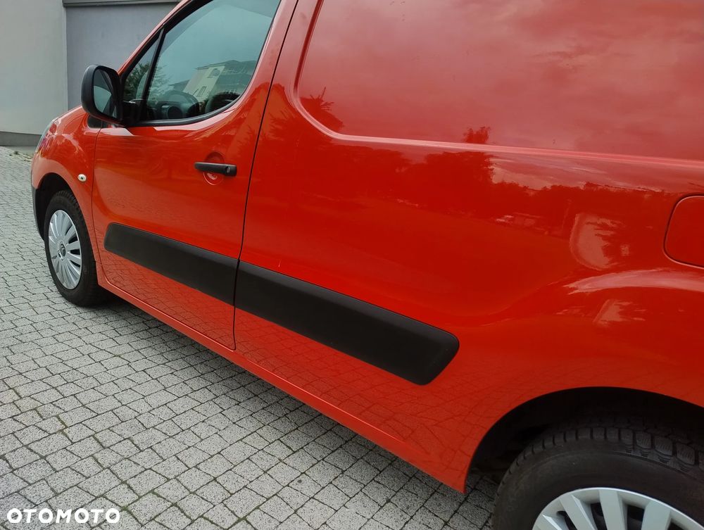 Citroën BERLINGO PO LIFT 1.6 HDI (90KM) 5-BIEGÓW LONG (L2H1) KLIMA STAN IDEALNY SUPER OPCJA 100% BEZWYPADKOWY SERWIS KM NIE MA RDZY ! ! ! - 29