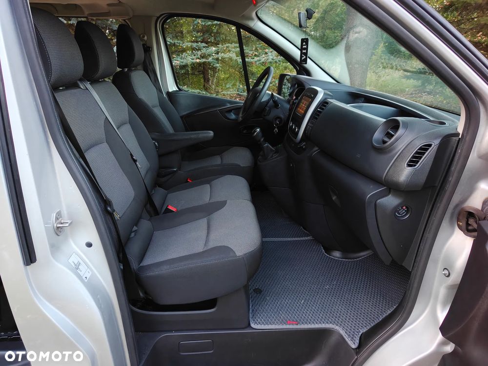 Renault Trafic - 11