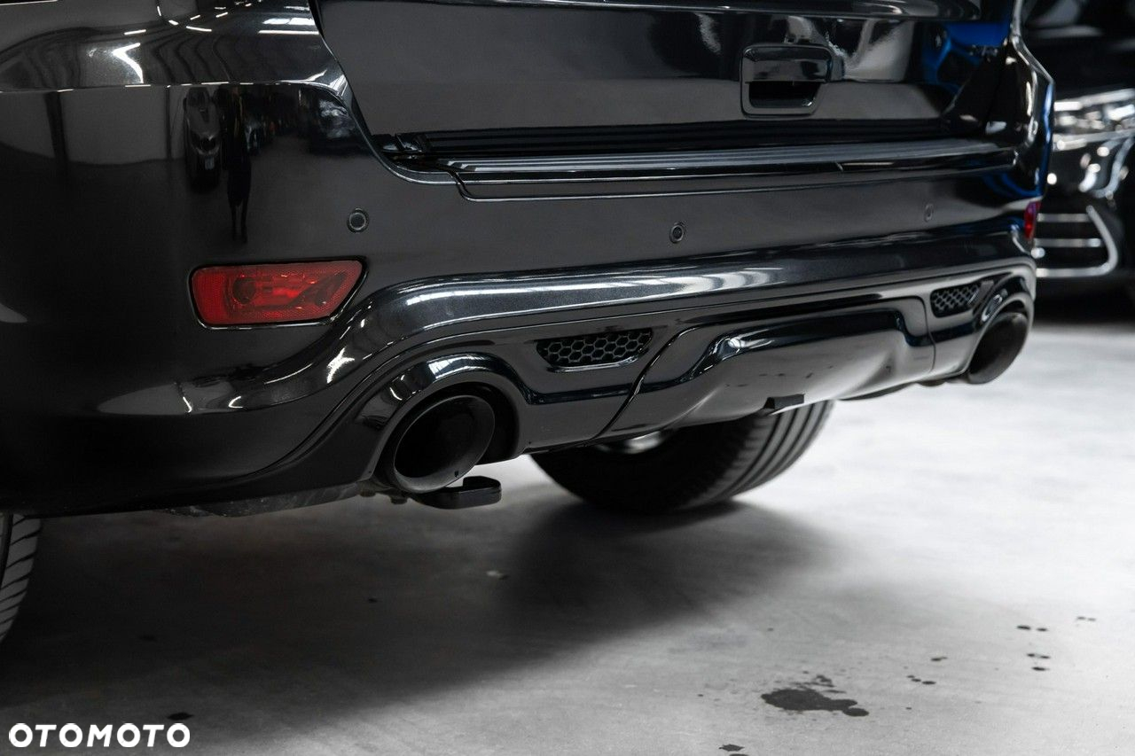 Jeep Grand Cherokee - 16