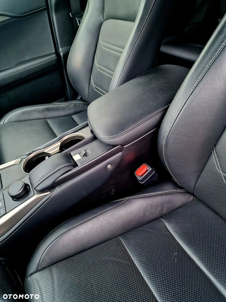 Lexus NX 200t Elegance AWD - 27