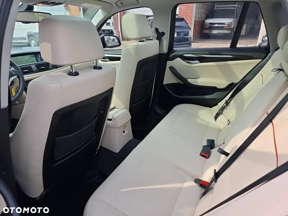 BMW X1 - 14