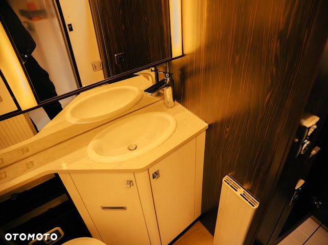 Burstner ELEGANCE I728 - 22