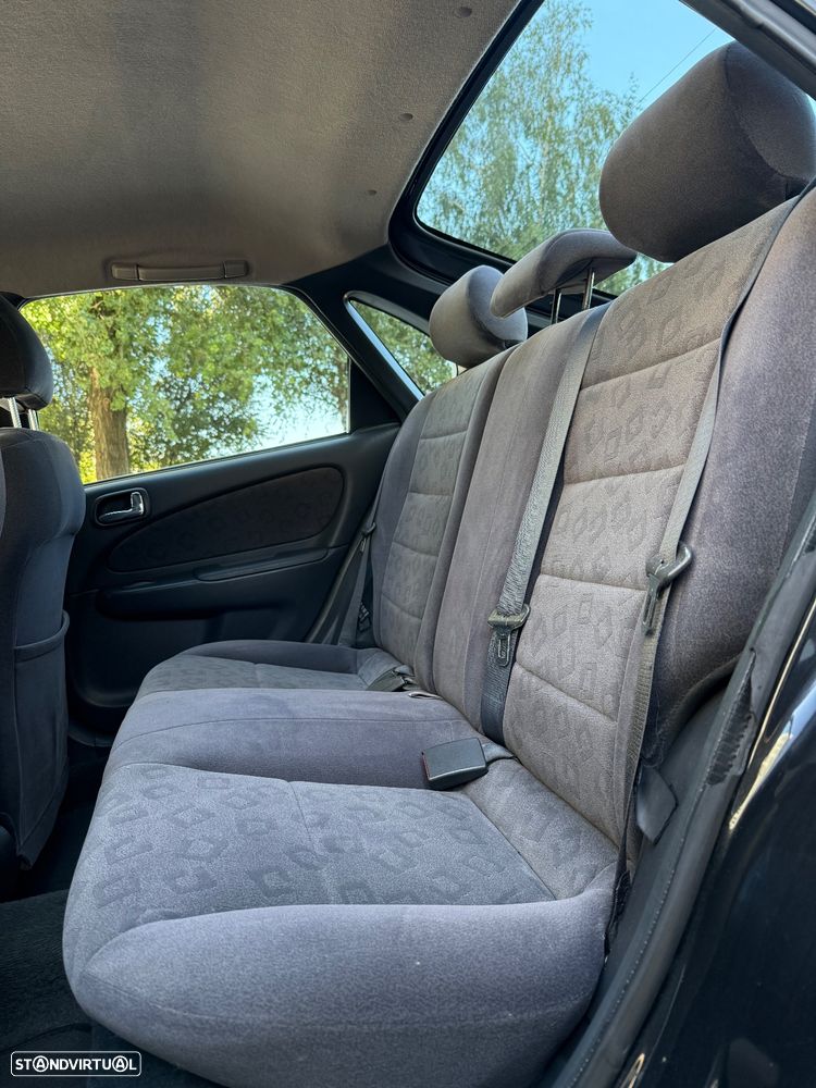 Toyota Corolla L/B 1.4 Sol AC+ABL - 9