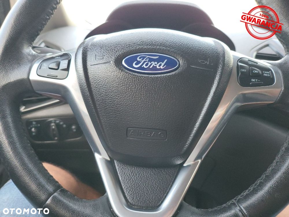 Ford EcoSport - 32