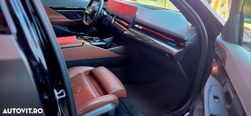 BMW Seria 5 520d AT MHEV - 13
