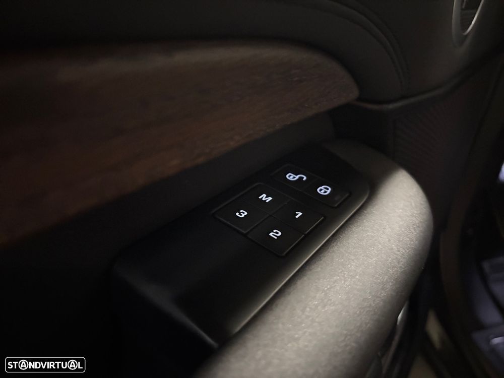 Land Rover Discovery - 13