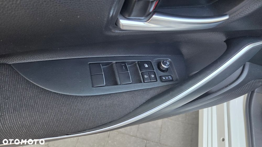 Toyota Corolla 1.8 Hybrid Comfort - 21
