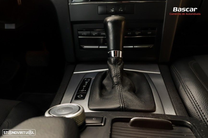 Mercedes-Benz E 250 CDI Avantgarde BE Auto. - 35