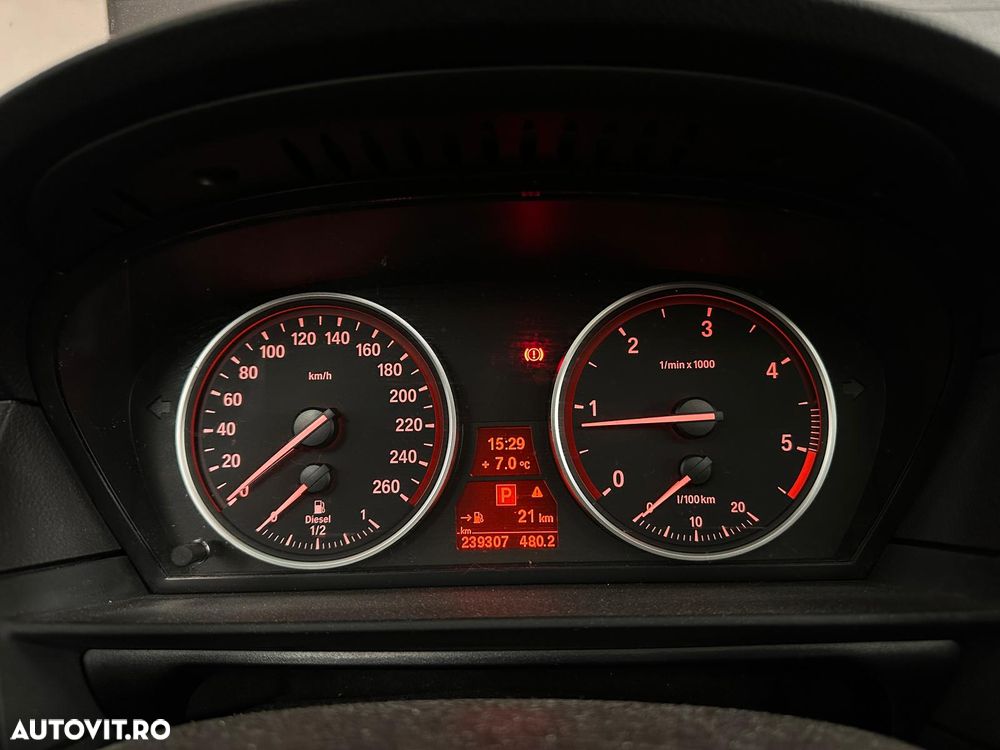 BMW Seria 5 520d Aut. - 5