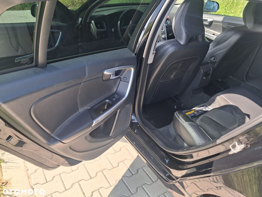 Volvo V60 D4 AWD Geartronic - 17
