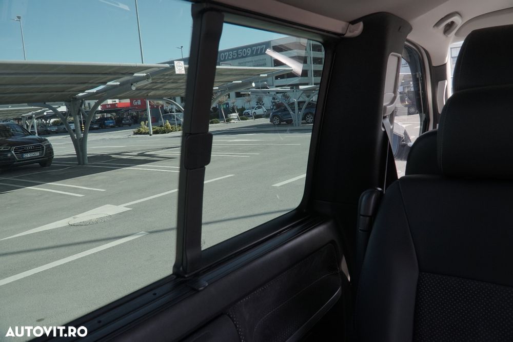 Volkswagen Multivan - 32